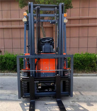 Four Wheel Battery Electric Forklift 1.5 T Forklift Machine Electric Stacker Truck Full Electric Forklift in Warehouse Custom